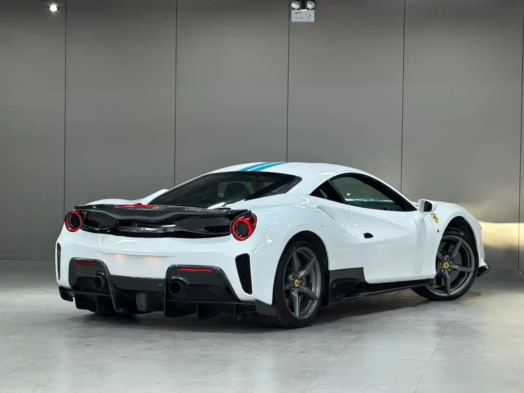 Ferrari 488 2020 — фото 7
