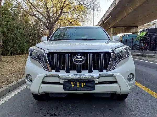 Toyota Prado 2015