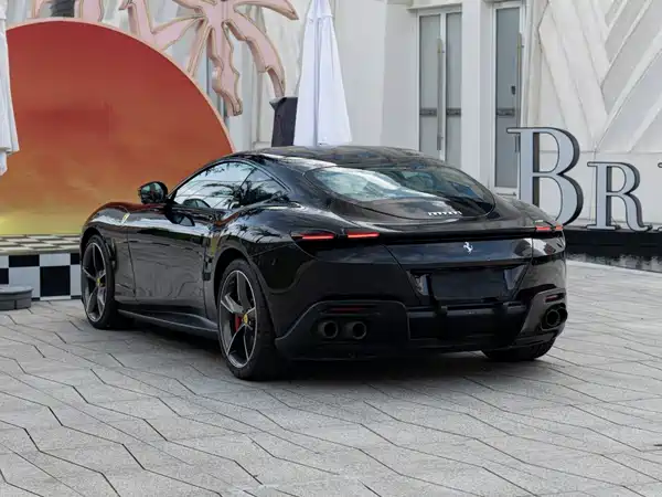 Ferrari Roma 2021