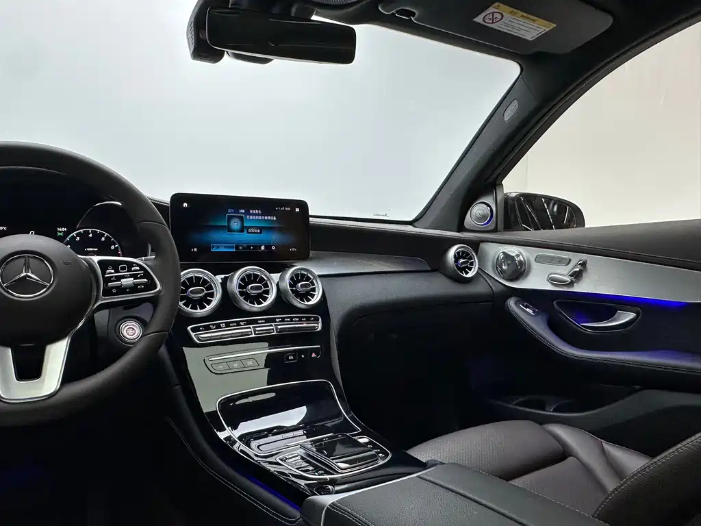Mercedes-Benz GLC 2020 — фото 15