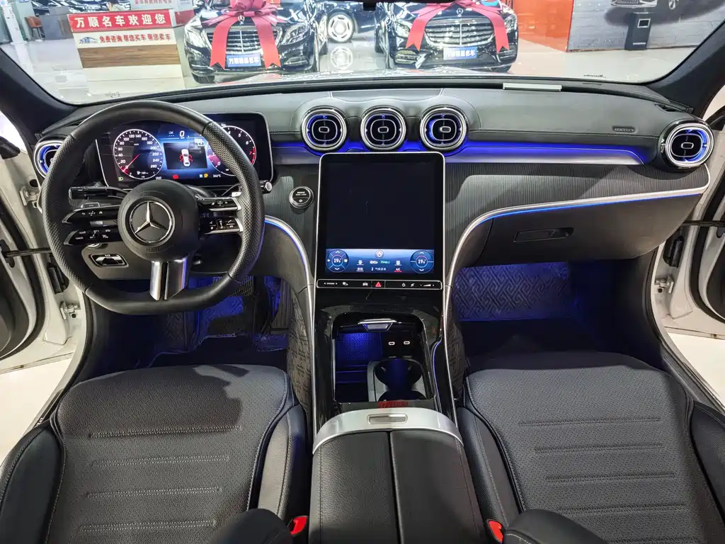 Mercedes-Benz C-Class 2023 — фото 14