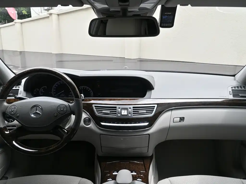 Mercedes-Benz S-Class 2011 — фото 10