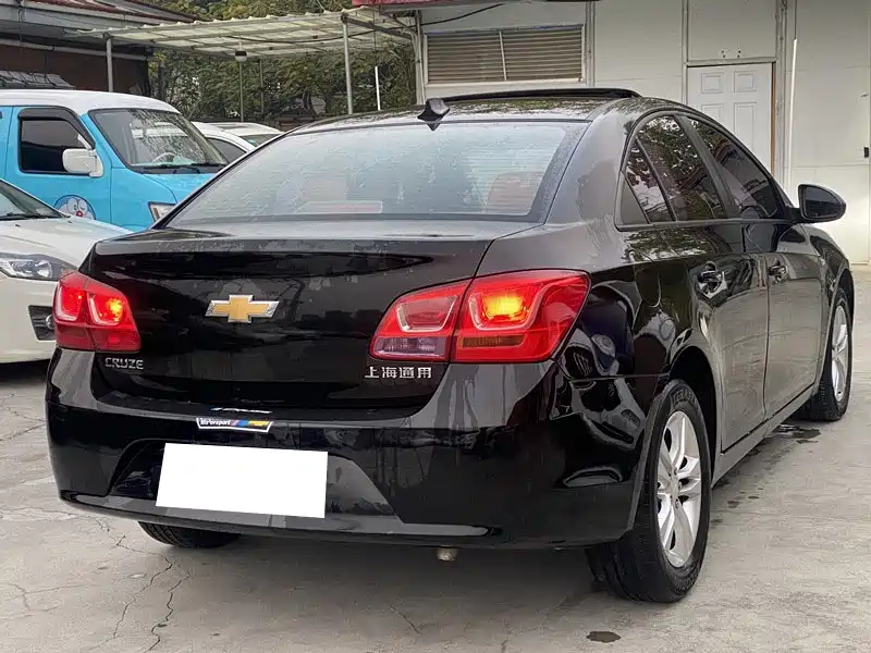Chevrolet Cruze 2015 — фото 11