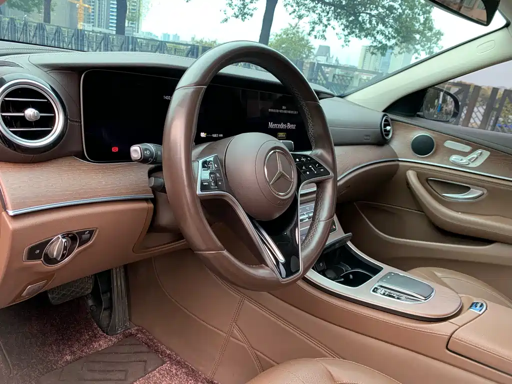 Mercedes-Benz E-Class New Energy 2022 — фото 18