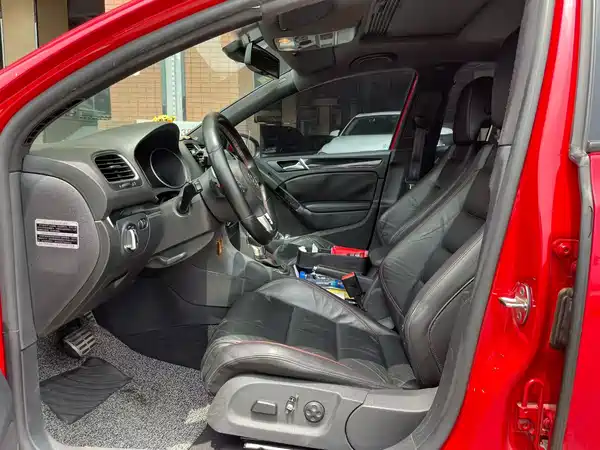 Volkswagen Golf GTI 2012