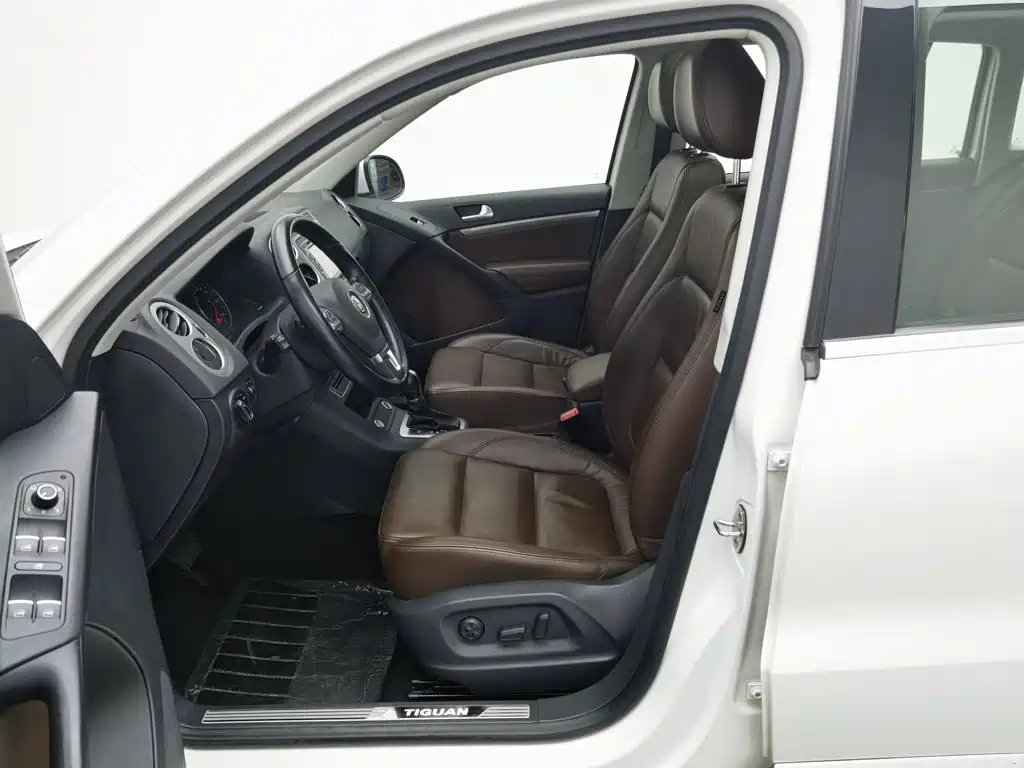 Volkswagen Tiguan 2015 — фото 10
