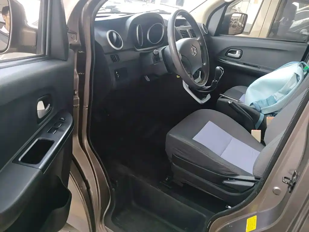 Changan Ruixing M70 2022 — фото 16