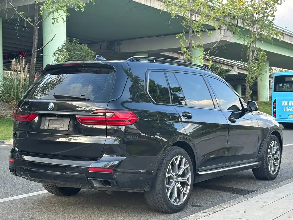 BMW X7 2022 — фото 6