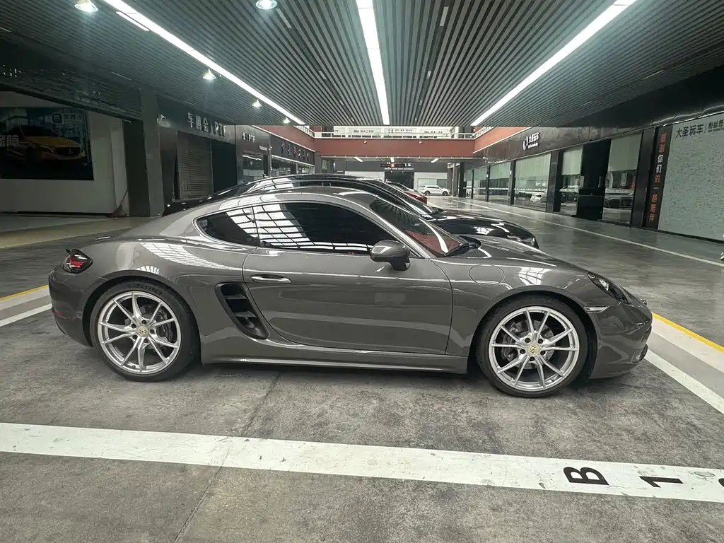 Porsche 718 2022 — фото 15