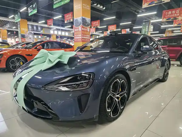 Xiaomi SU7 2025