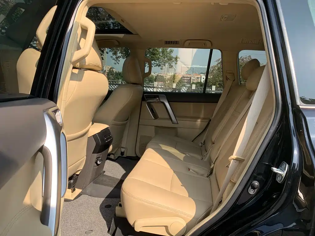 Toyota Prado 2016 — фото 14