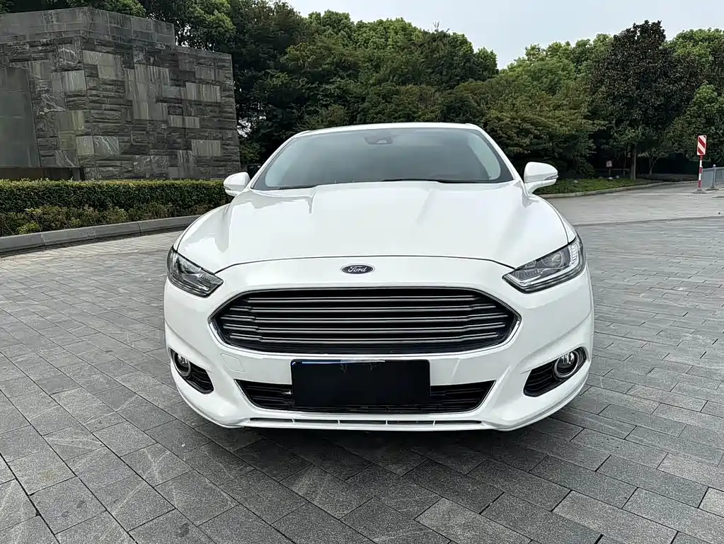 Ford Mondeo 2014 — фото 2