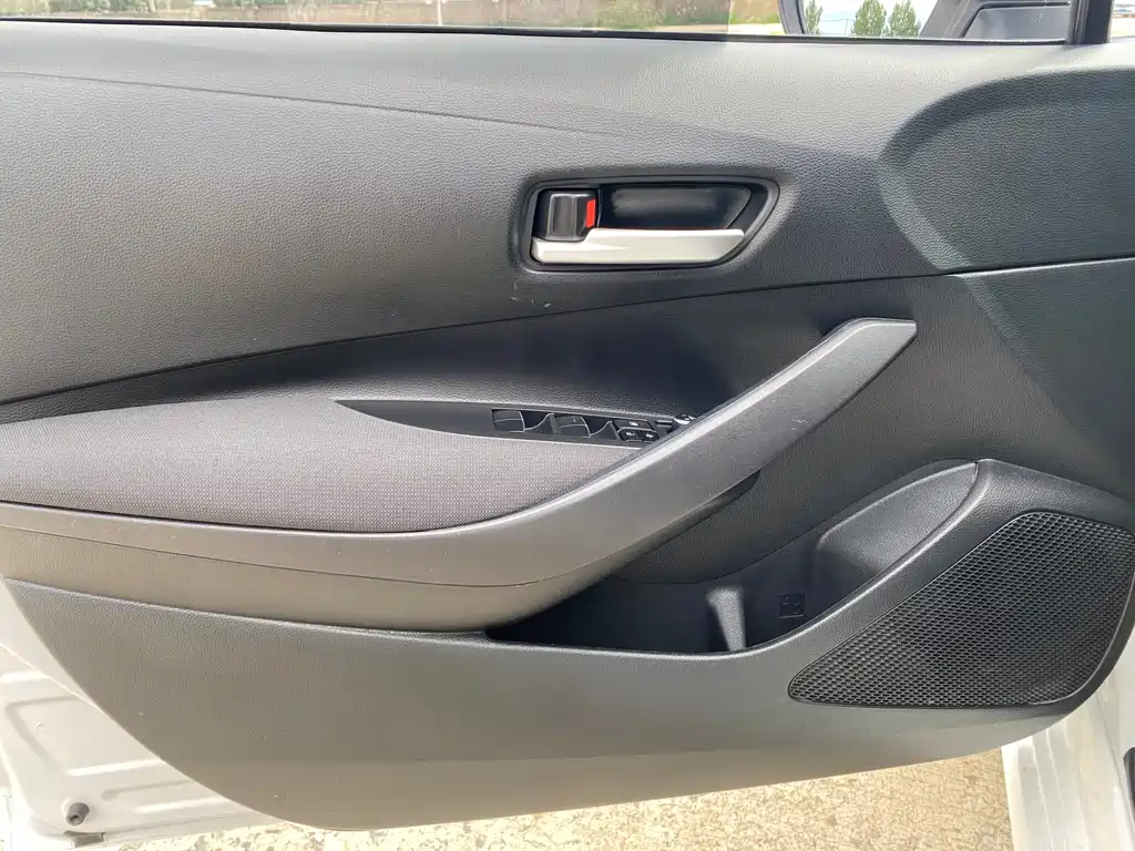 Toyota Corolla 2022 — фото 15