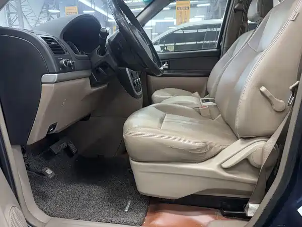 Buick GL8 2014