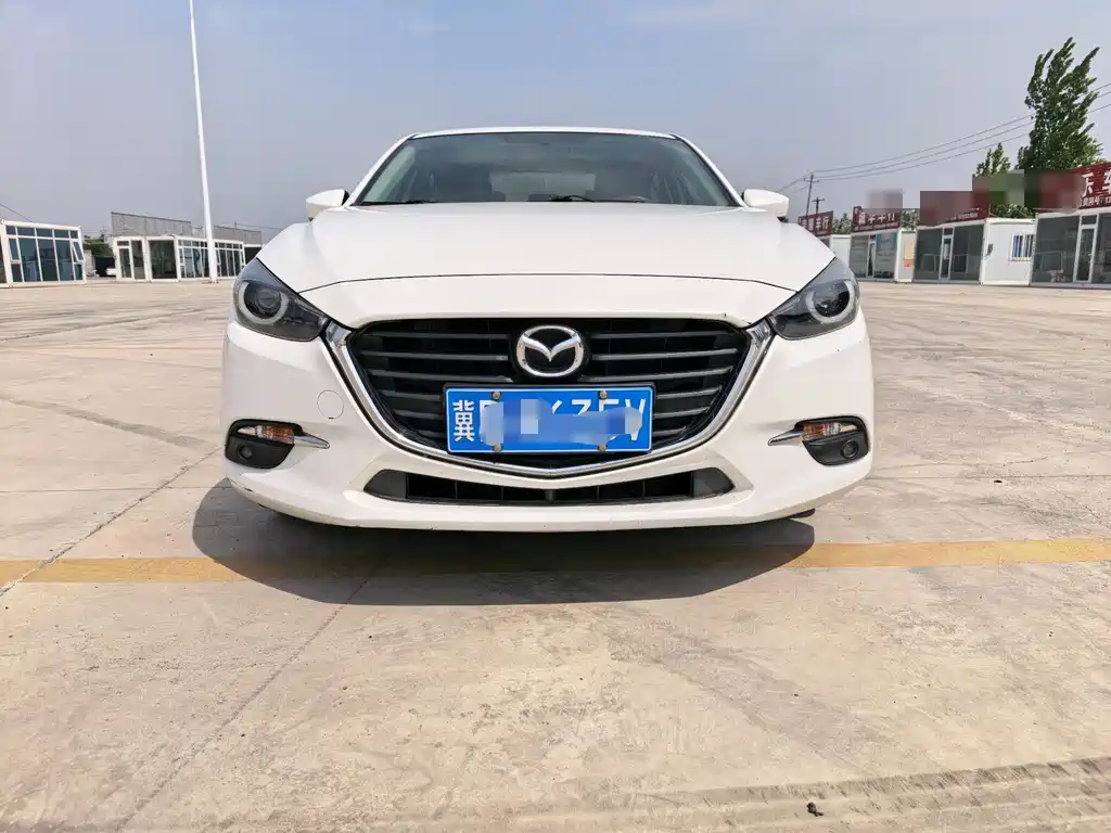Mazda 3 Axela 2018 — фото 2