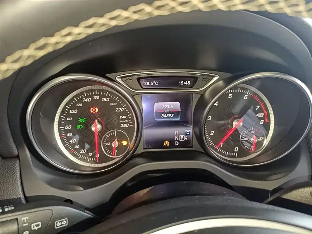 Mercedes-Benz GLA 2018 — фото 4