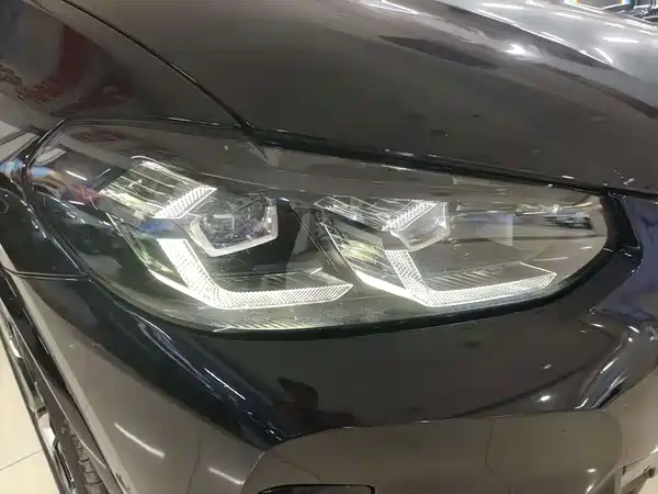 BMW iX3 2024