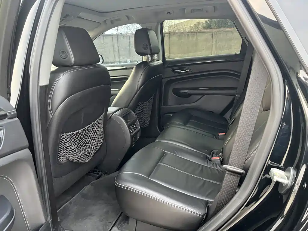 Cadillac SRX 2014 — фото 28