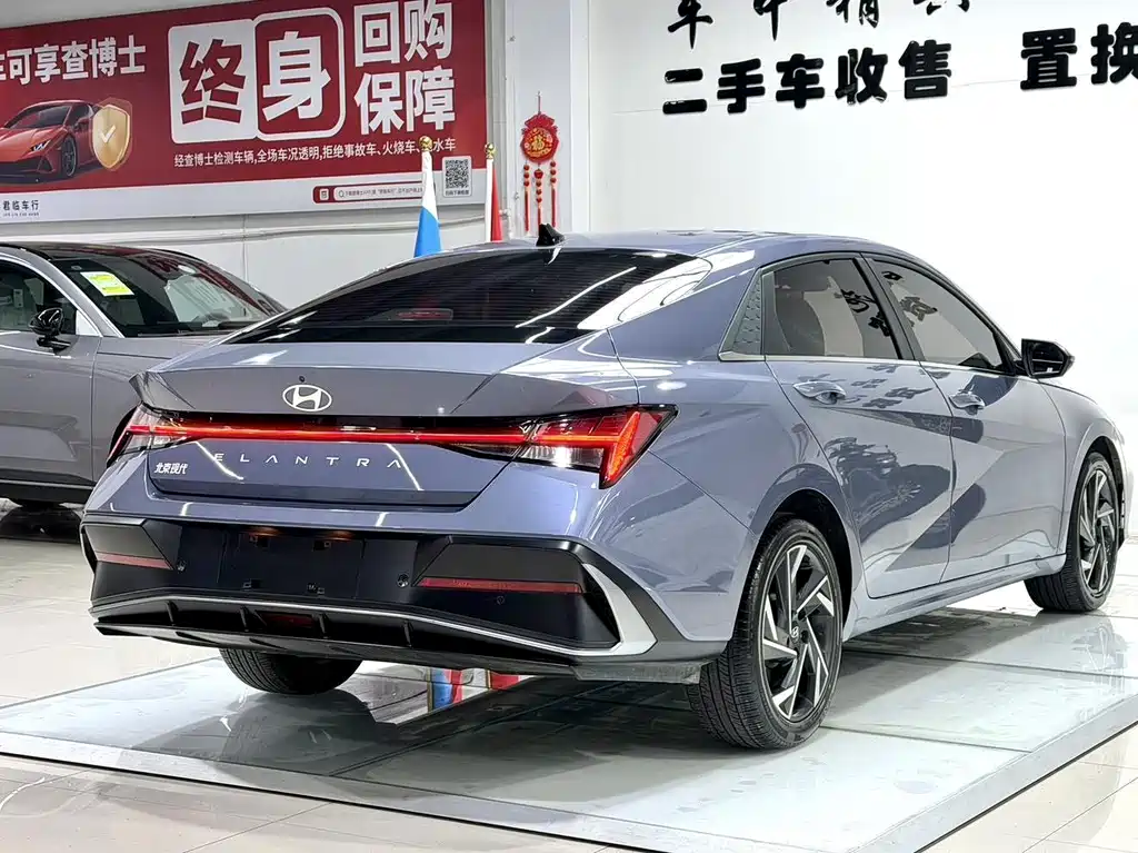 Hyundai Elantra 2023