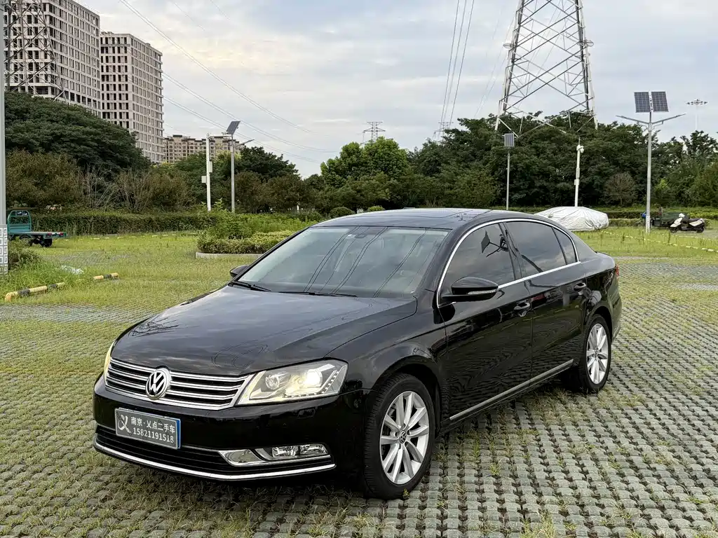 Volkswagen Magotan 2013