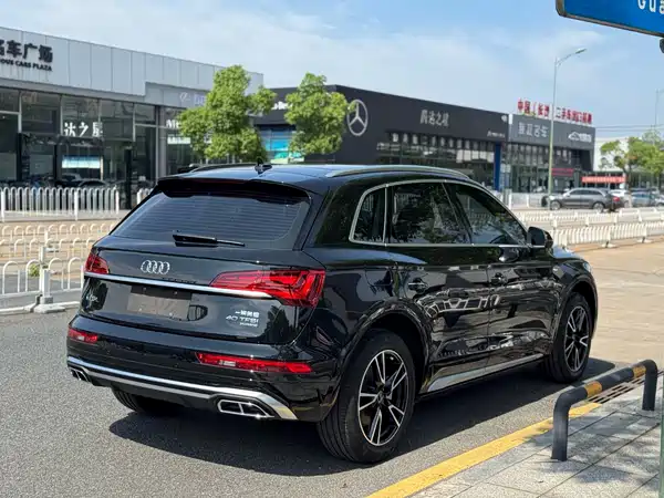 Audi Q5L 2025