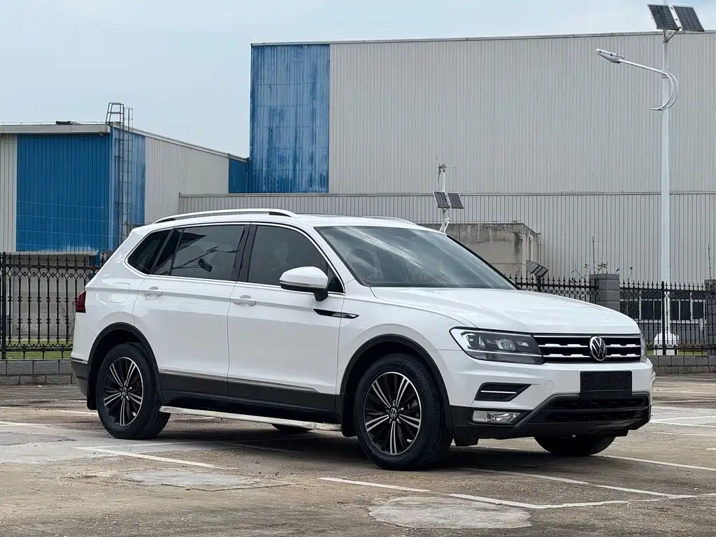 Volkswagen Tiguan L 2021