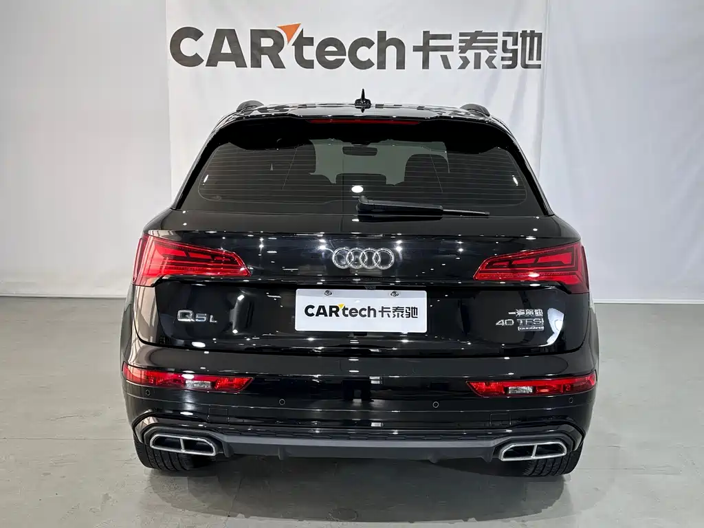 Audi Q5L 2024 — фото 17