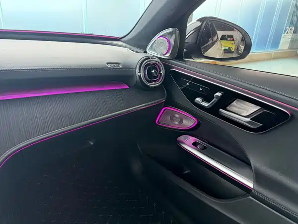 Mercedes-Benz C-Class 2023