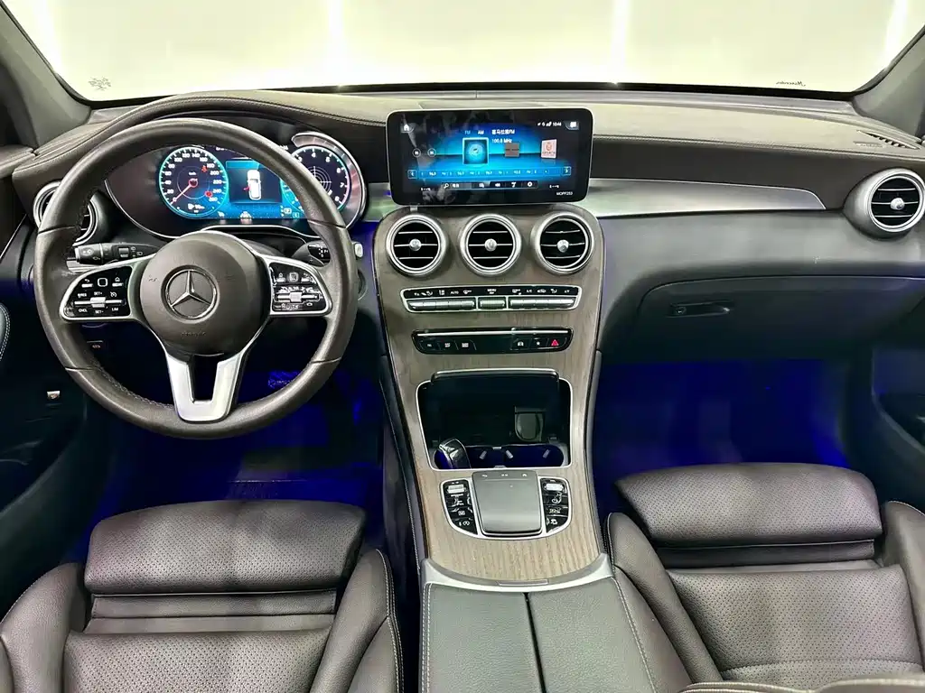Mercedes-Benz GLC 2021 — фото 6