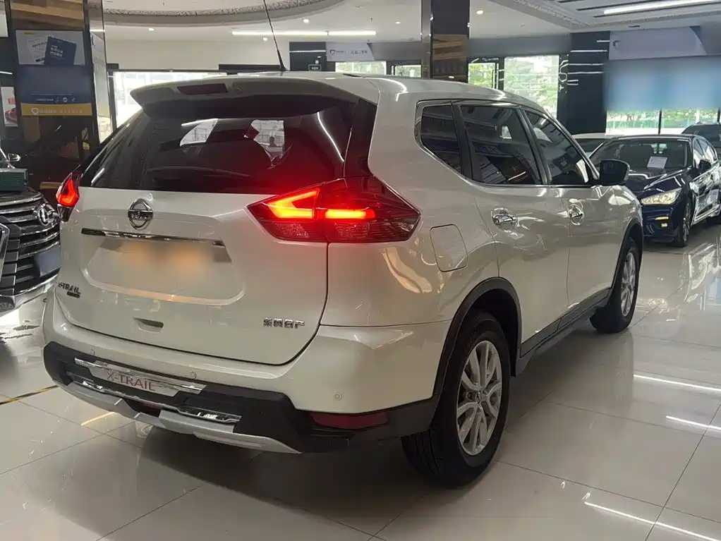 Nissan X-Trail 2023 — фото 14