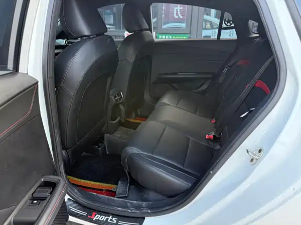 MG MG5 2024