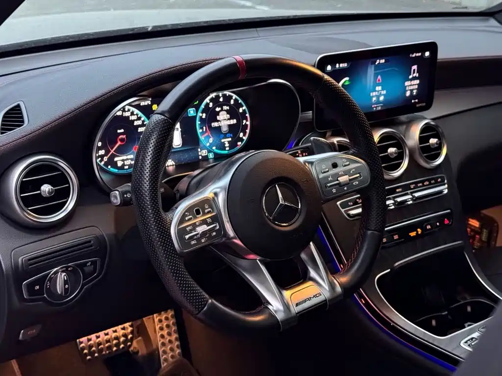 Mercedes-Benz GLC AMG 2022 — фото 7