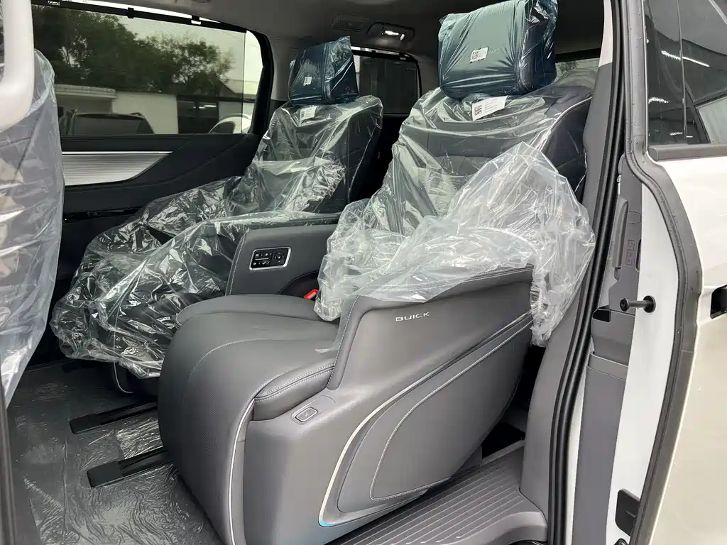 Buick GL8 2026