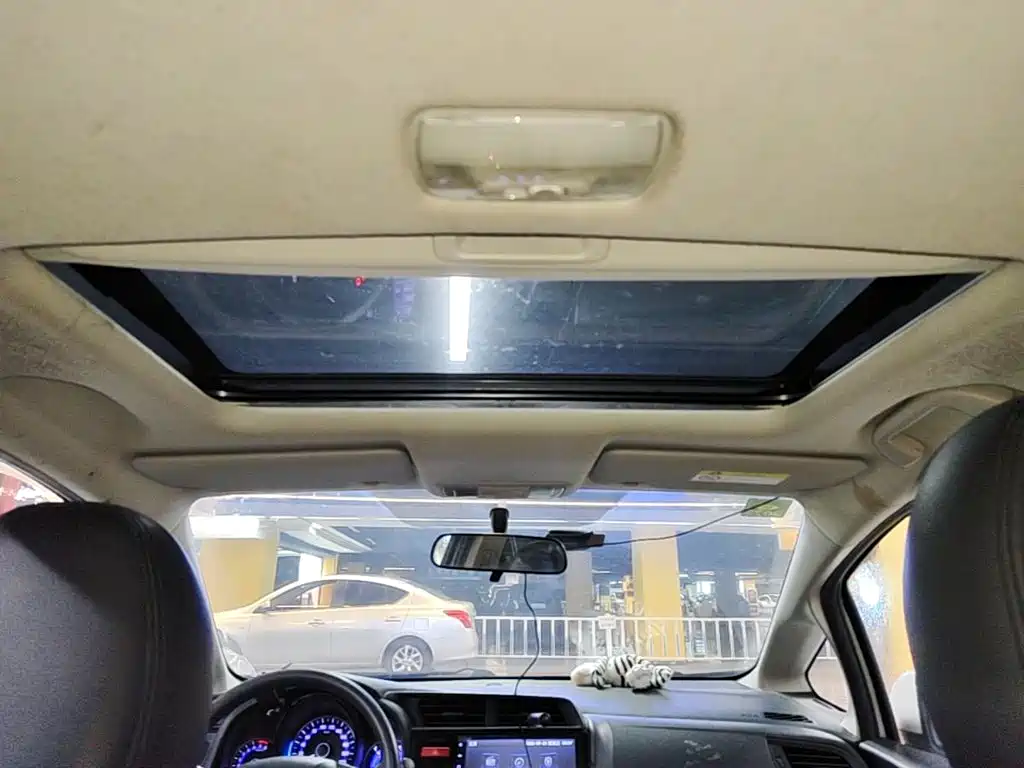 Honda Fit 2017 — фото 18