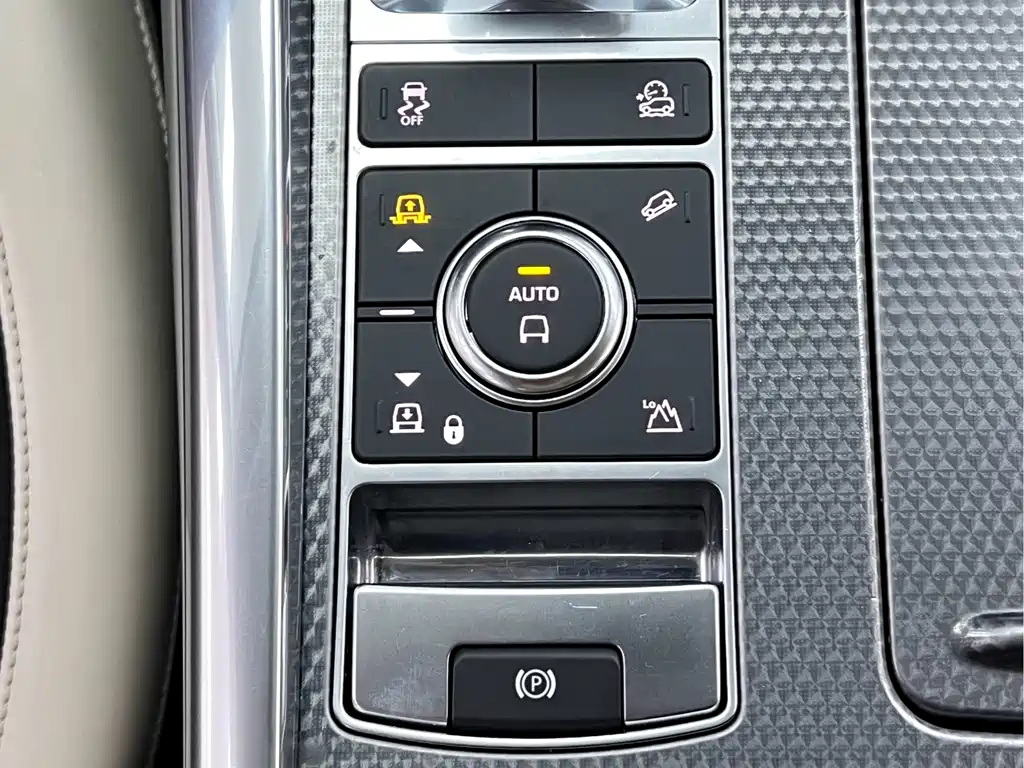 Land Rover Range Rover Sport 2022 — фото 26