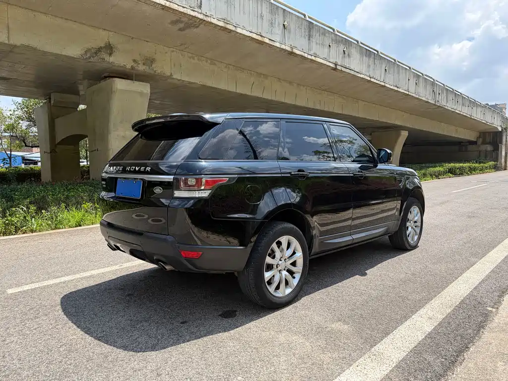 Land Rover Range Rover Sport 2015 — фото 2