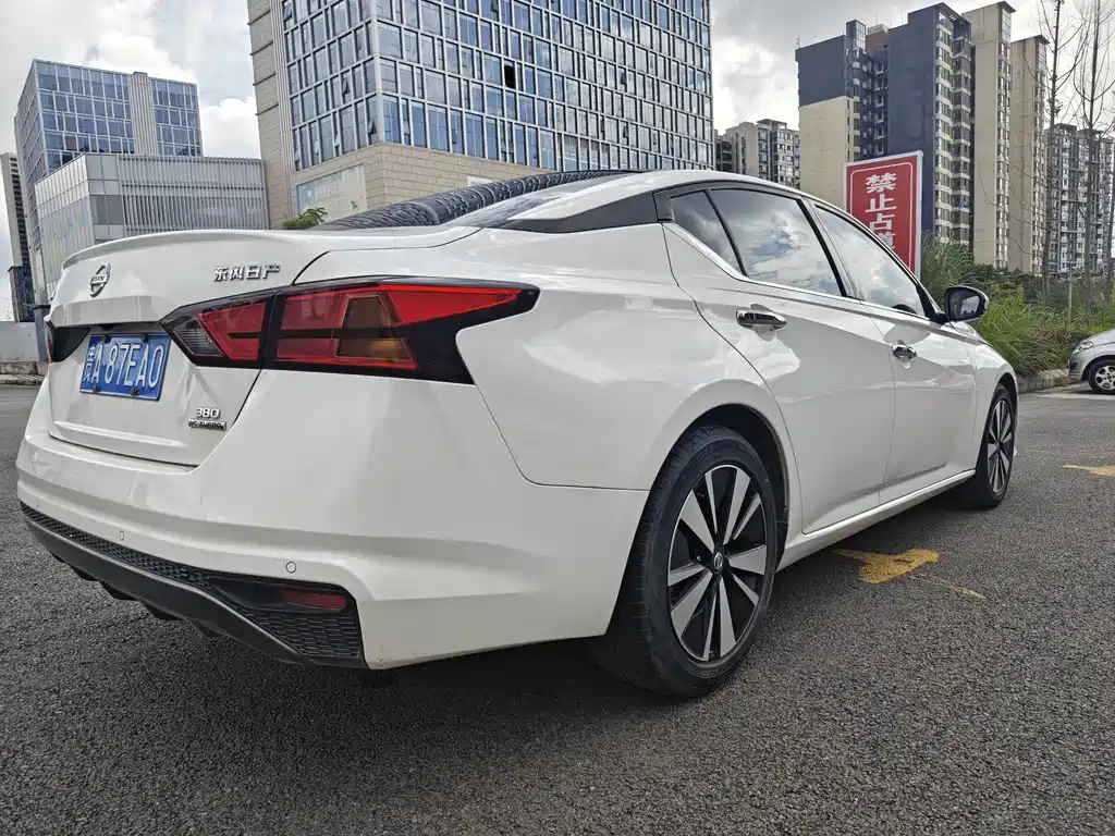 Nissan Teana 2021