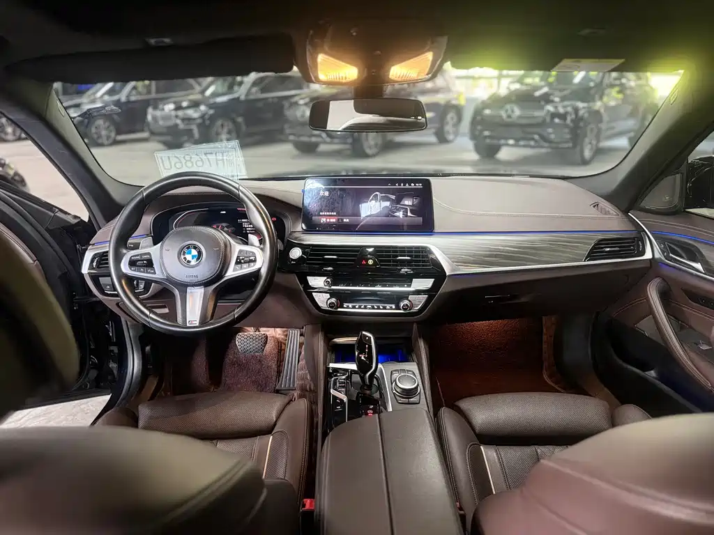BMW 5 Series 2022