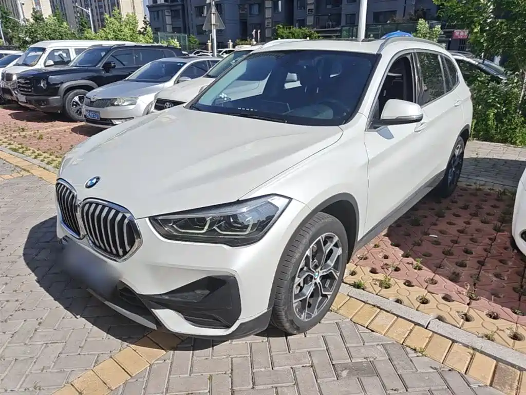 BMW X1 2021 — фото 2