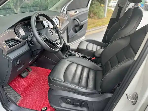 Volkswagen Tharu 2019