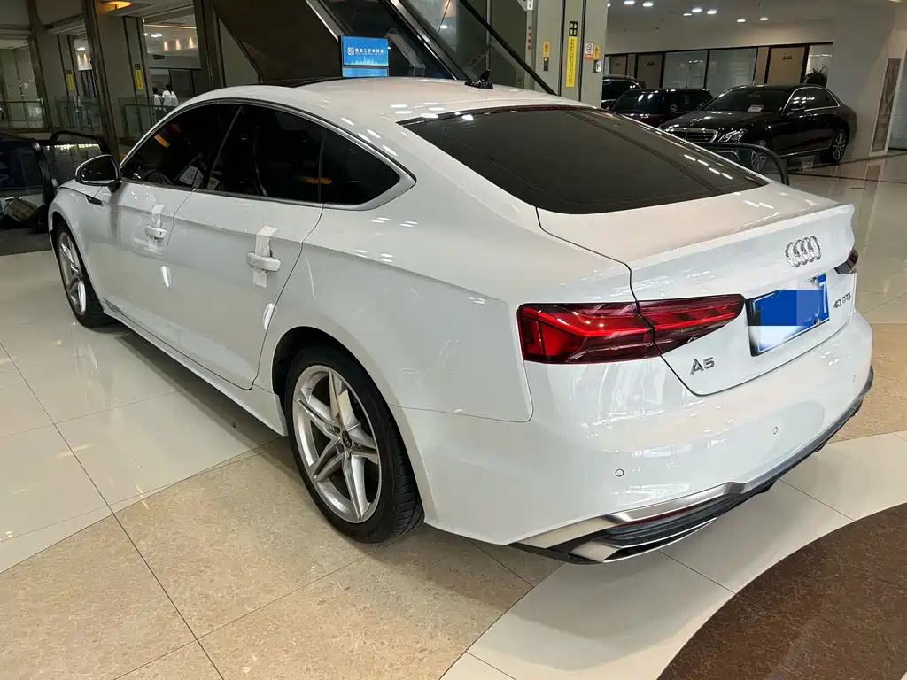 Audi A5 2022 — фото 23