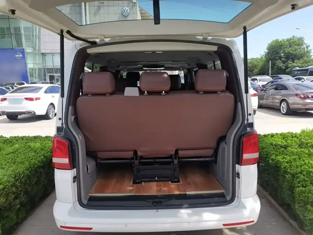 Volkswagen Caravelle 2015 — фото 19