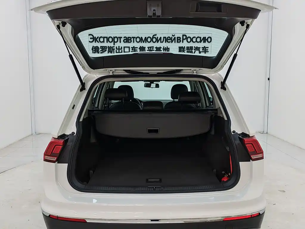 Volkswagen Tiguan L 2017 — фото 14