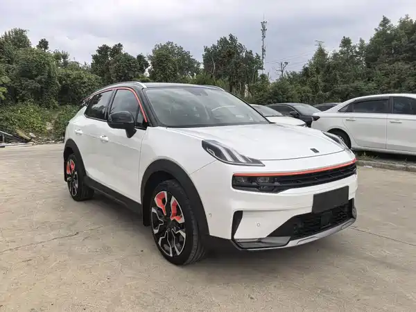 Lynk & Co 06 2021