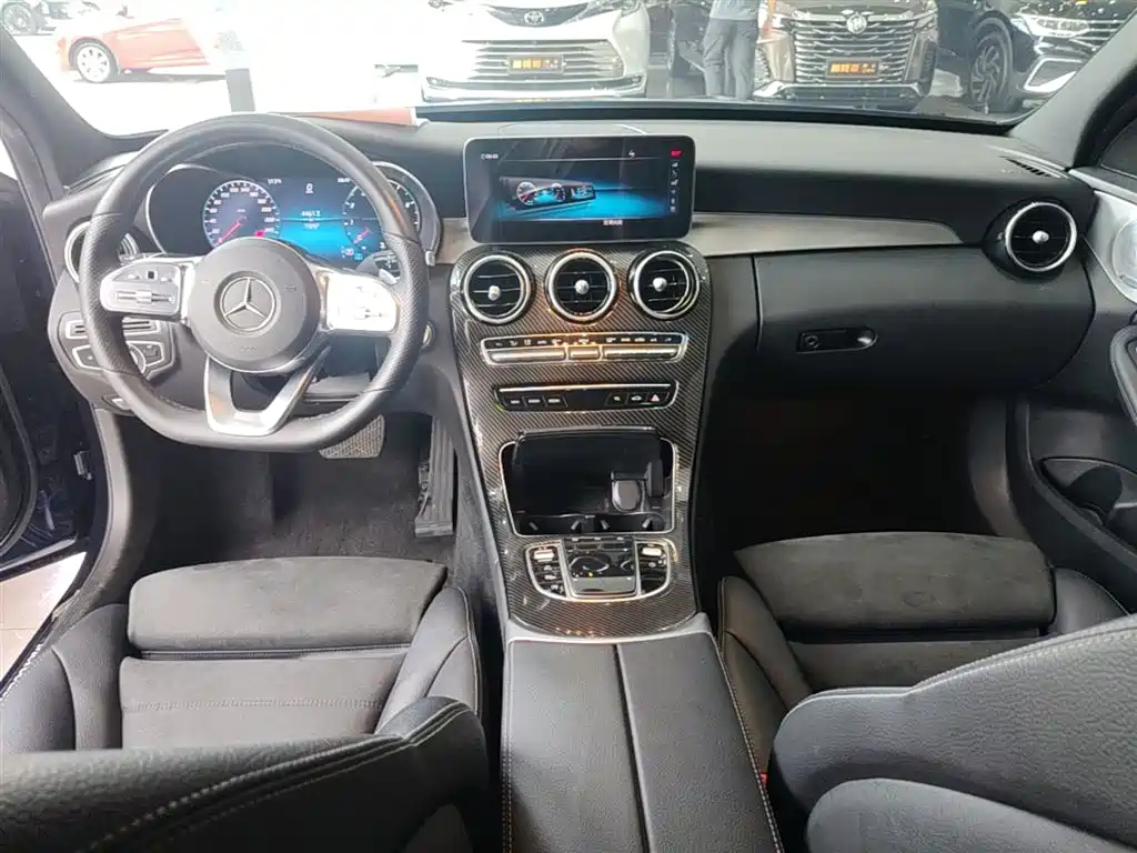 Mercedes-Benz C-Class 2019 — фото 10