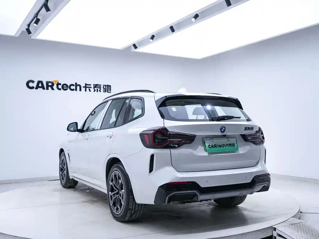 BMW iX3 2023 — фото 20