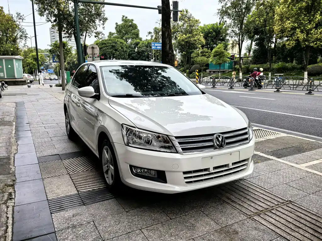 Volkswagen Santana 2013