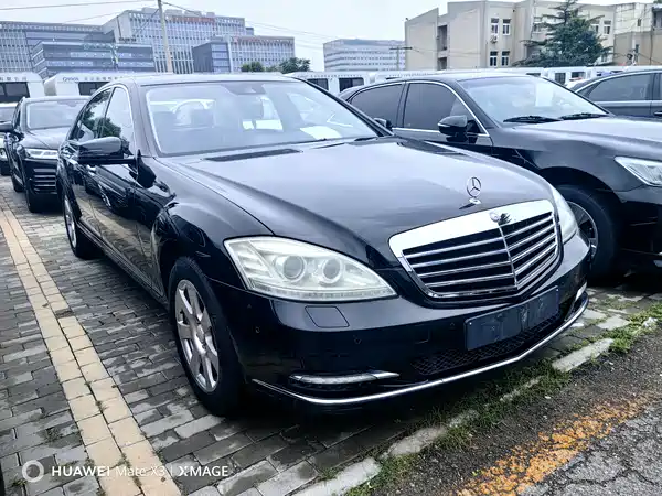 Mercedes-Benz S-Class 2012