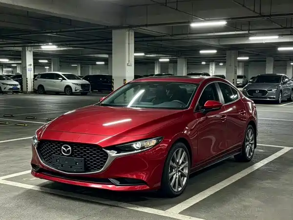 Mazda 3 Axela 2024