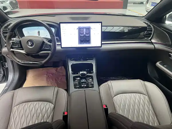 BYD Han 2024